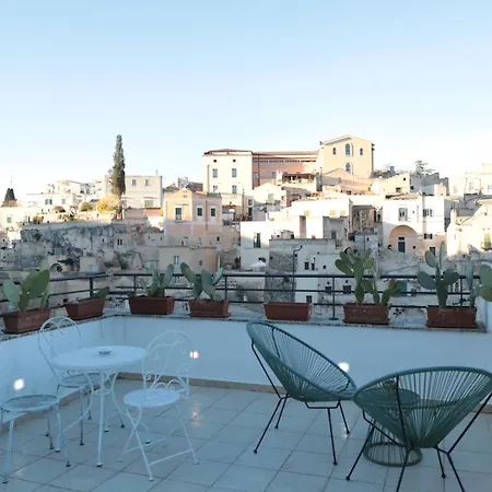 Guest house Lo Splendore Dei Sassi 4*